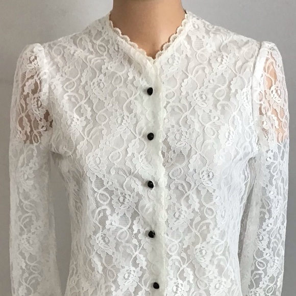 No Brand Sweaters - Vintage White Lace Top with Black Buttons 🖤